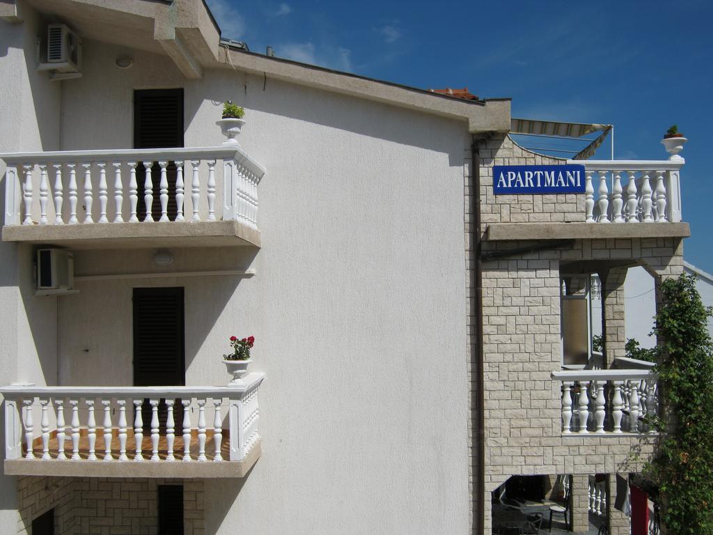 Apartments Nestor Tribalj Exterior foto