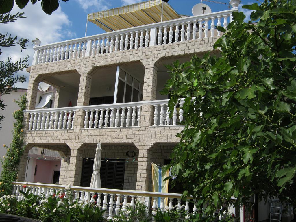 Apartments Nestor Tribalj Exterior foto